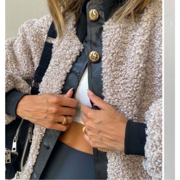 AVA KRIS KARLIE oversized sherpa bomber jacket in size Small - Picture 4 of 10